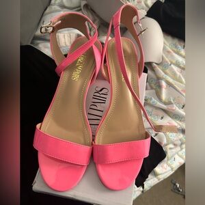 Hot pink strapy low heel!